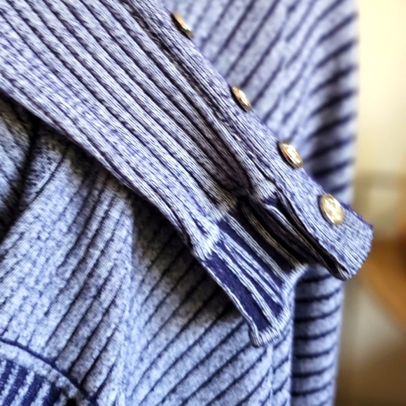 Tommy Hilfiger cardigan. Navy rib. Size  small. - Picture 4 of 9